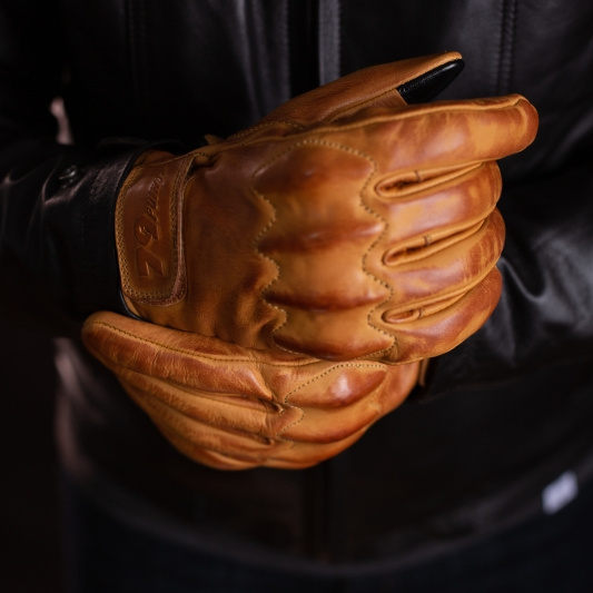79 Point Dune Wax Gloves